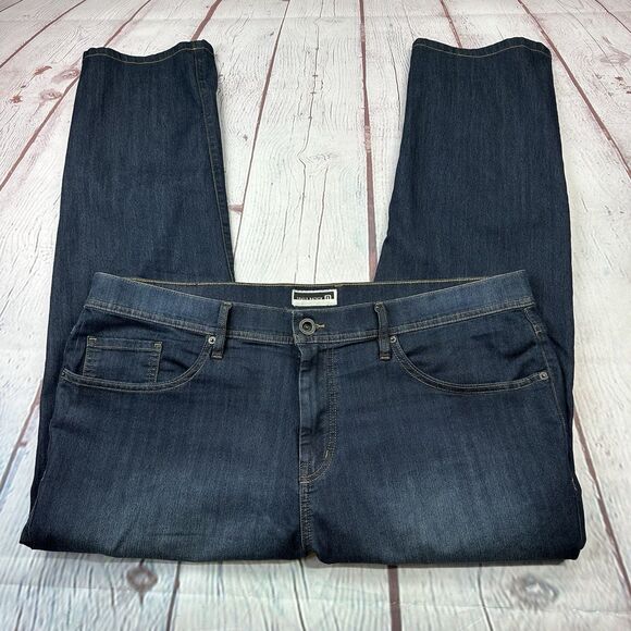 Travis Mathew Jeans Mens 40 x 27 Blue Denim Stretch Tapered  Leg Dark Wash Golf - Picture 1 of 11